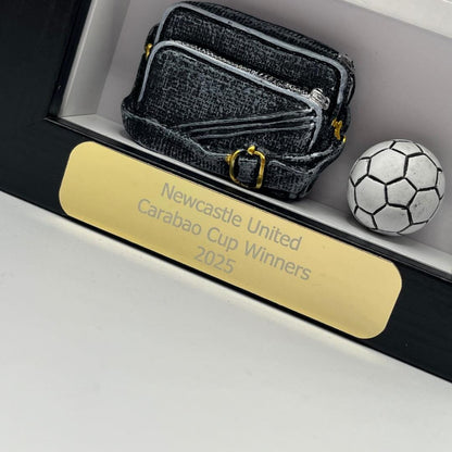 Carabao Cup Winners 2025 (Newcastle) – Football Legend Commemorative KitBox®