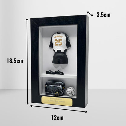 Carabao Cup Winners 2025 (Newcastle) – Football Legend Commemorative KitBox®
