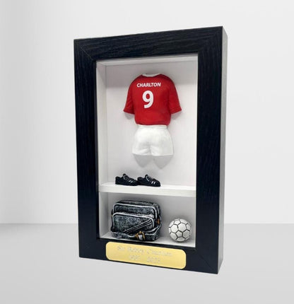 Charlton – Football Legend Commemorative KitBox®