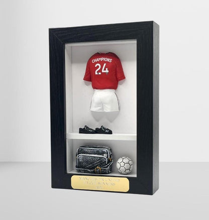 FA Cup ’24 Winners (Man Utd) – Football Legend Commemorative KitBox®
