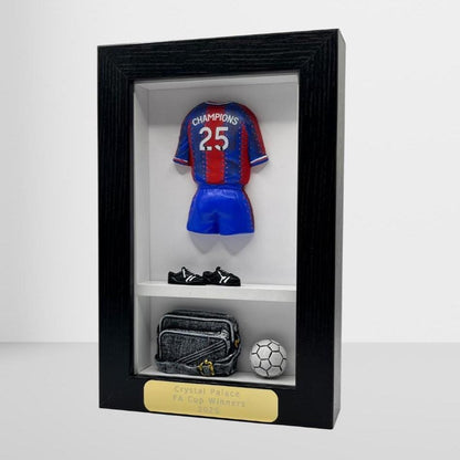 Crystal Palace FA Cup Winners – Football Legend Commemorative KitBox®