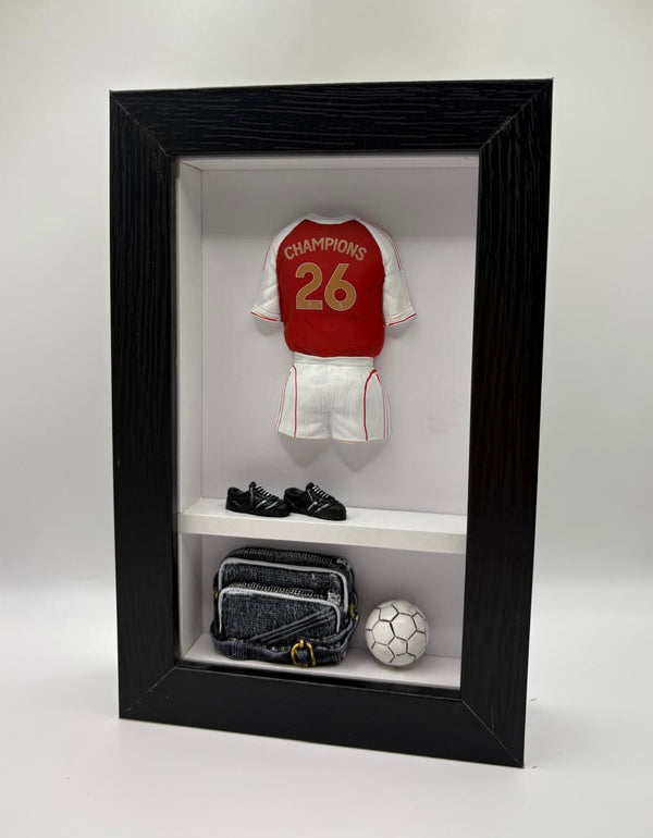*NEW* Arsenal Champions 2026 KitBox®